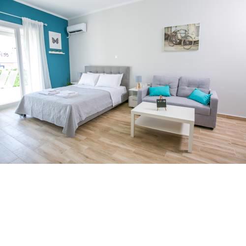 Raise comfy studio in the heart of Athens
