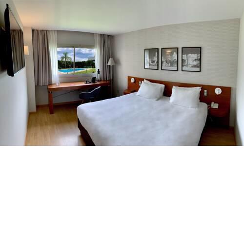 Ramada by Wyndham Valencia Almussafes