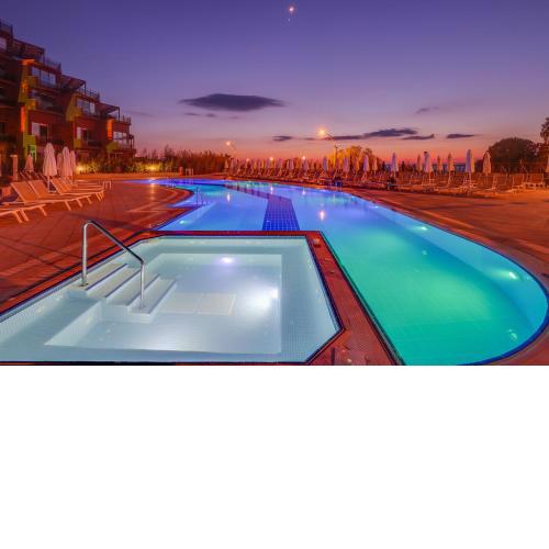 Ramada Hotel & Suites by Wyndham Kusadasi