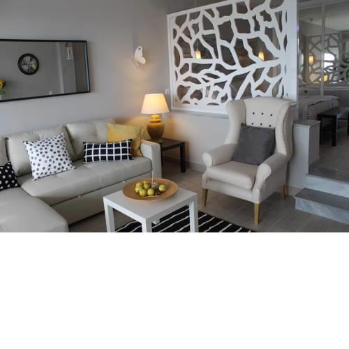 RANCHO MIRAFLORES LUXURY & DESING SEA VIEW