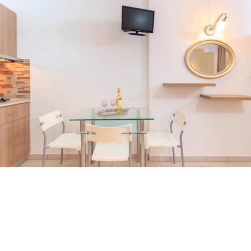 Rani Apartments