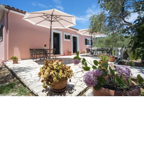 Ranias Apartments