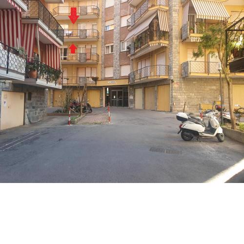 RAPALLO Downtown Executive with Balcony