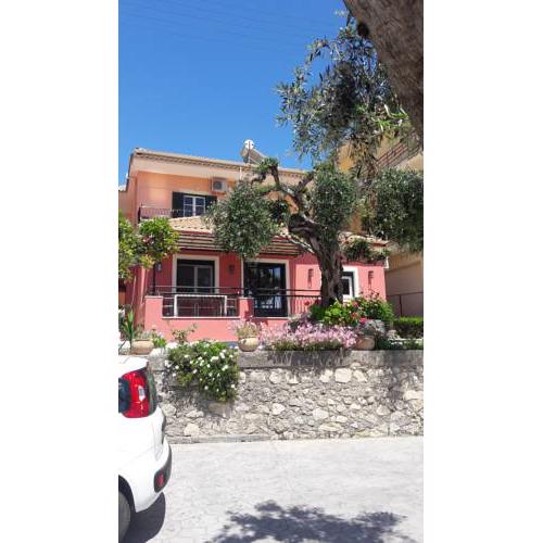 Rapanos Apartments
