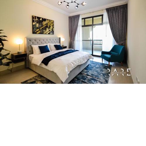 Rare Holiday Homes offer 2 Bedroom Apartment with Direct Access to Dubai Mall - Pool View - Al Tajer Residences-R7078