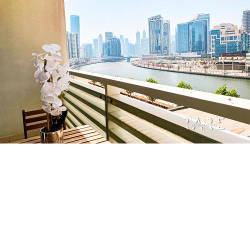 Rare Holiday Homes offer one bedroom apartment in Clayton Residency - Facing Burj Khalifa & Marina Views - Close to Dubai Mall - R202