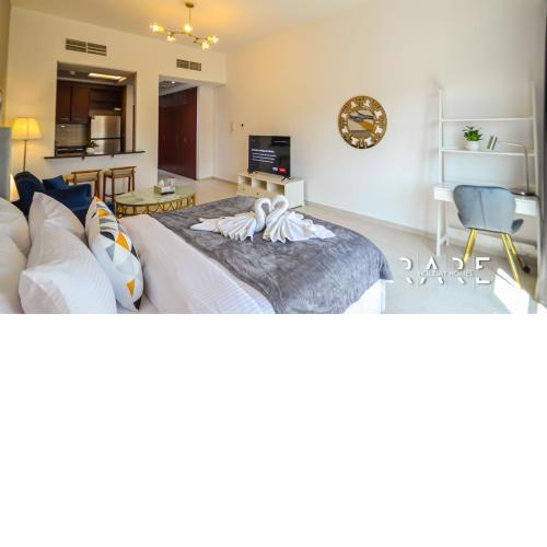 Rare Holiday Homes Offering Studio Apartment Close to Marina & Ferris wheel Dubai - Discovery Garden RMed49514