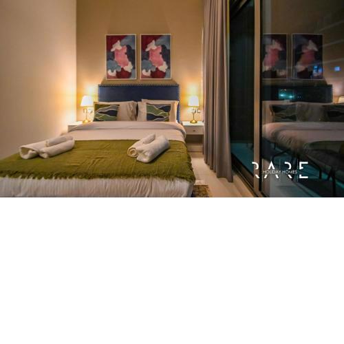 Rare Holiday Homes Presents stylish one Bedroom apartment in Damac Hills Loreto1-A R409, Dubai