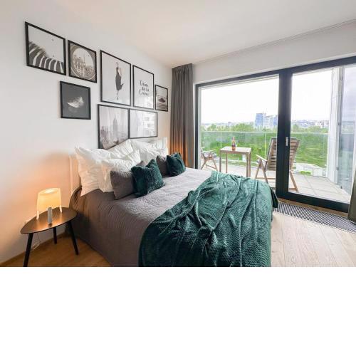 REAL Living by REFA Balcony Retreat 91