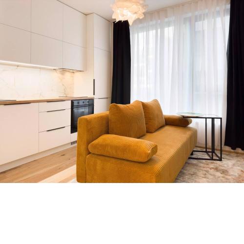 REAL Living by REFA Karlin 208