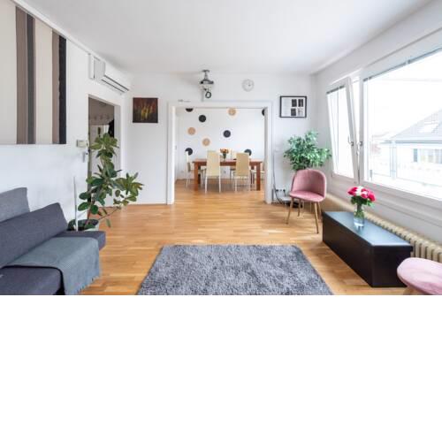 Recharge in a Family Penthouse with AC and Balcony