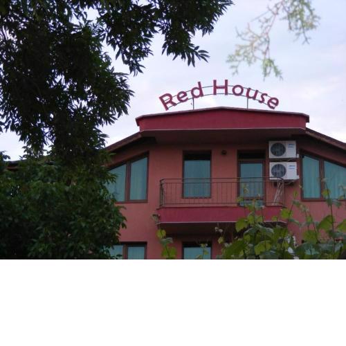 Red House Family Hotel