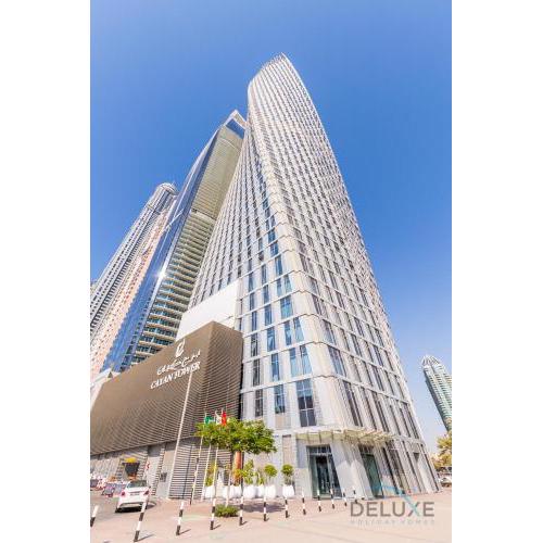 Refined 1BR at Cayan Tower Dubai Marina by Deluxe Holiday Homes