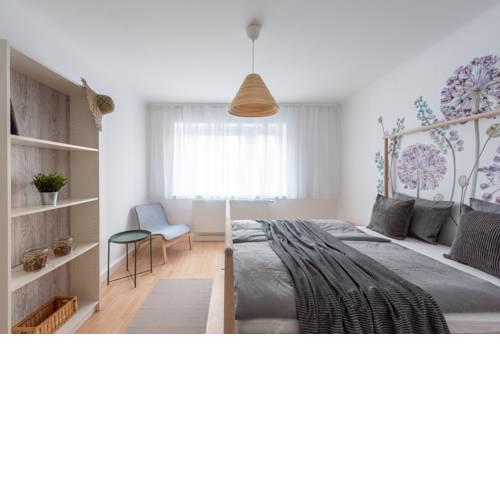 Refresh in 3 Bedroom Home by Main Railway Station