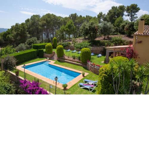 Regencos Villa Sleeps 8