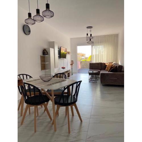 Regina Garden Renovated & Lovely apartment, Paphos