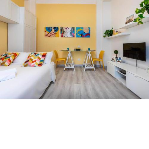Relax Stay in a typical Milan courtyard - Navigli