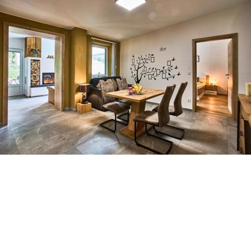 Relax-Suite Kaminfeuer
