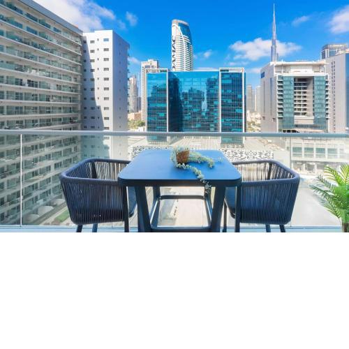 Relaxing Burj Khalifa view 1-bedroom apartment 5min walk Dubai mall