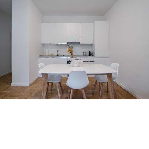 RELSTAY - CityLife - 2BR