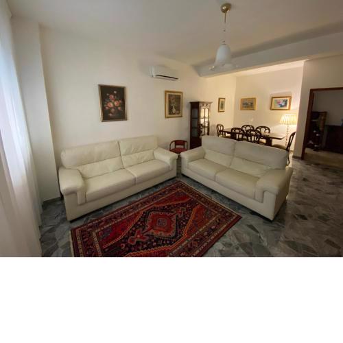 Renè House