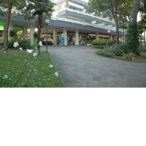 Renewed flat in the center of Lignano a few meters from the beach