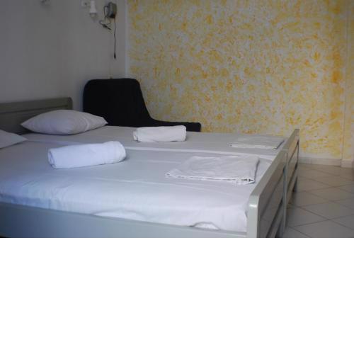 Renia Studio-apartments-studio