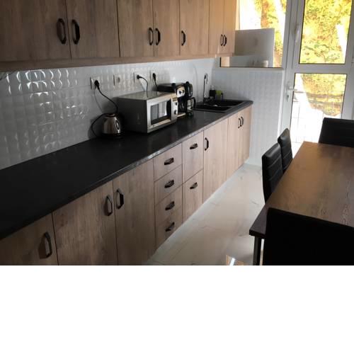 Renovated apartment, 1’ to metro st. Panormou
