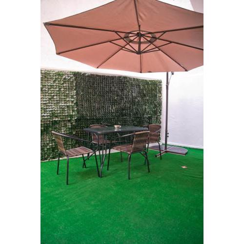 Renovated apt 5 minutes from the Acropolis Museum