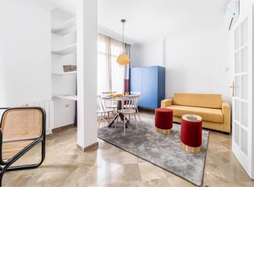 Renovated Two Bedroom Superior Apartment Granvia