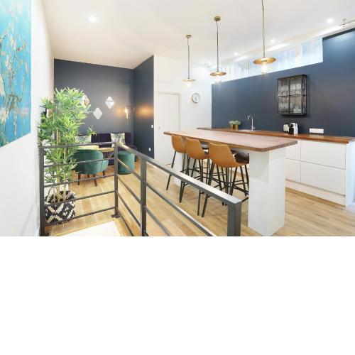 Rent a Room - Charon 3