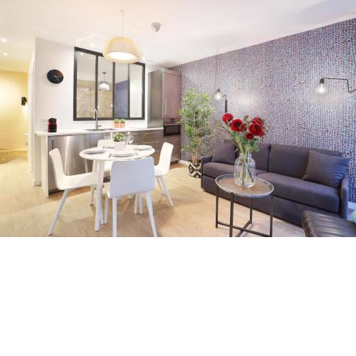 Rent a Room - Chenier B
