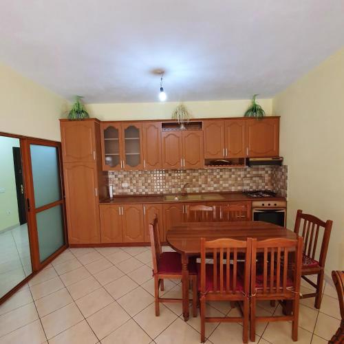 Rent Apartament Bardho