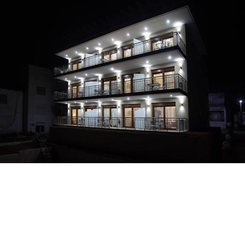 RENT HOUSE ANEMOS
