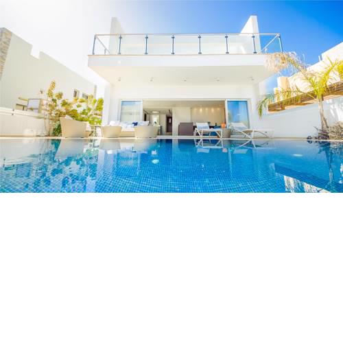 Rent Private Villa 100
