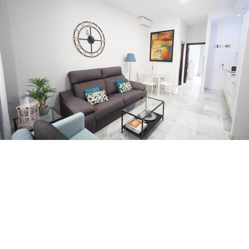 RentalSevilla Elegante apartamento con patio privado