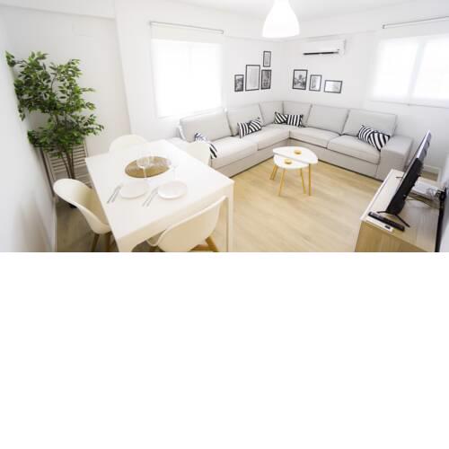 RentalSevilla Elegante y luminoso apartamento en Triana