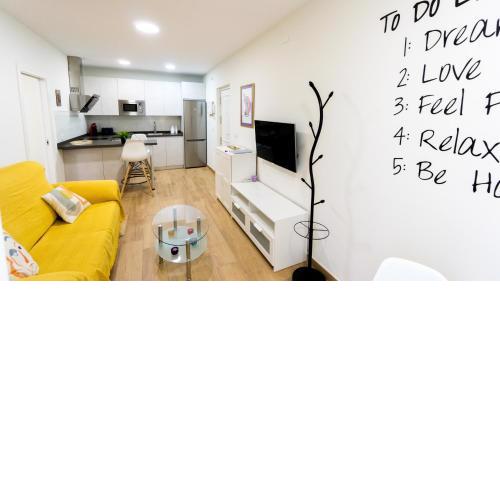 RentalSevilla Estiloso y luminoso apartamento en pleno centro