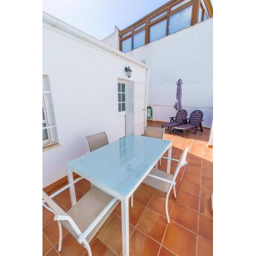 RentalSevilla Luminoso apartamento con terraza a orillas del río