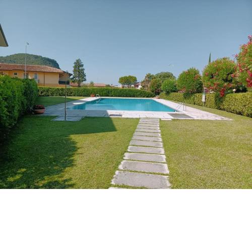 Residence con piscina a Garda