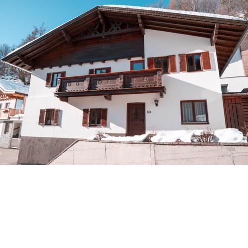 Residieren im traditionell-modernen Stil|Haus|IBK