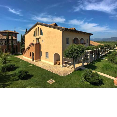 Resort with pool, wellness area and air conditioning