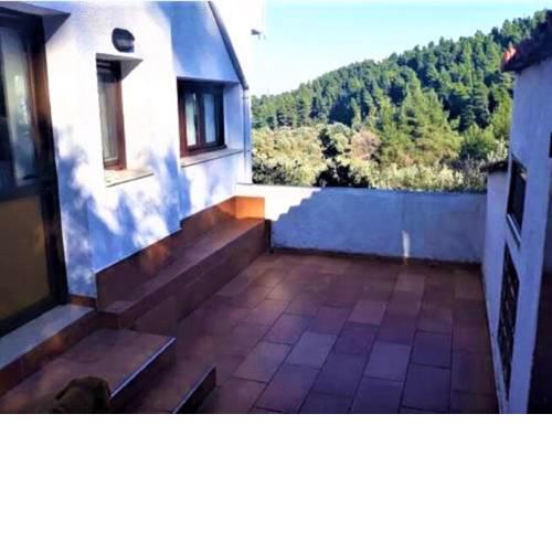 Restful Apartment in Istiaia with Patio