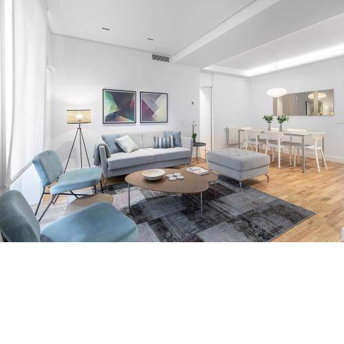 Retiro Park Apartment by Flatsweethome