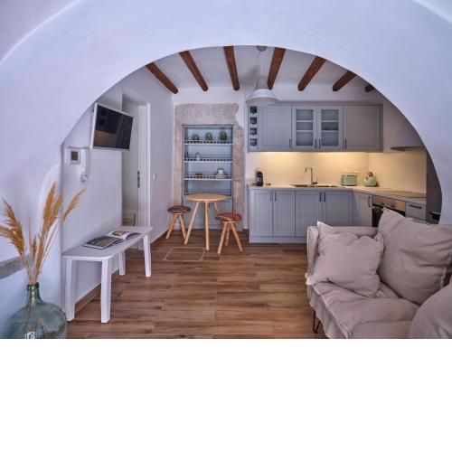 Retreat Paros - The Arch Apartment