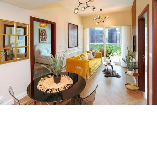 Reva Tower-Burj Khalifa view Chic Cozy & center 2BR APT