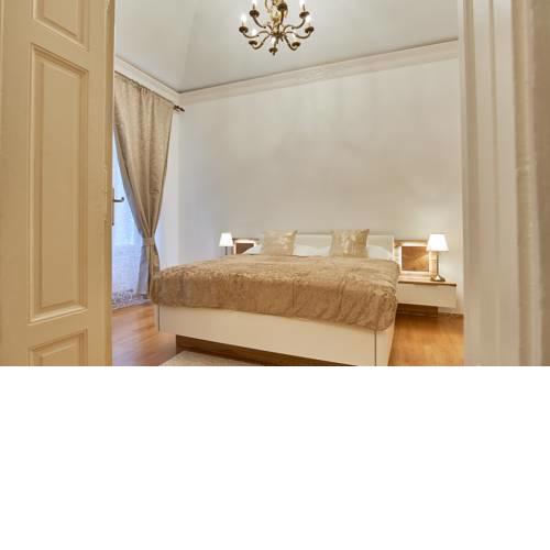 Reznicka Royal Apartments
