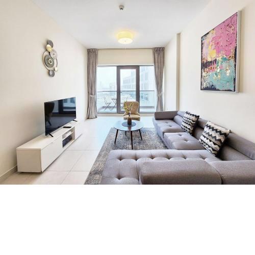 RH- Captivating Skyline View, 02BR Newly Furnished