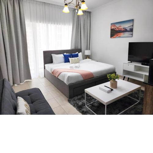 RH- Chic & Sleek Studio apartment, near Burj Khalifa
