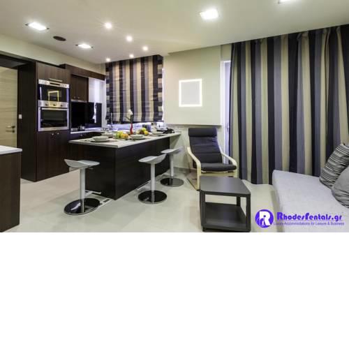 Rhodes Central Suite